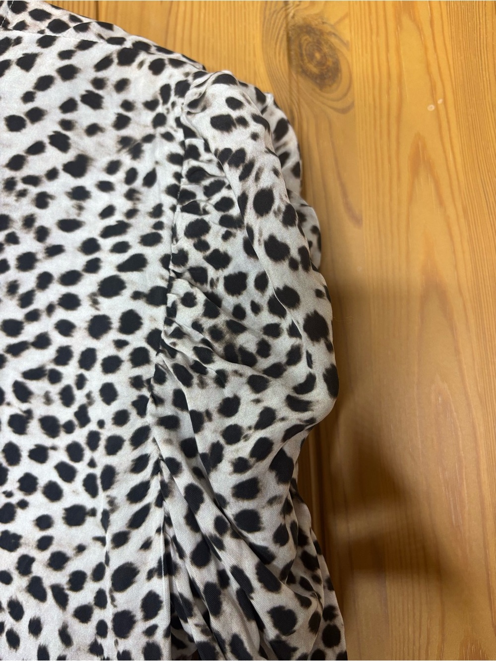 Anine Bing Kingston Long Sleeve Leopard-Print Mini Dress in Size Large - Picture 3 of 12
